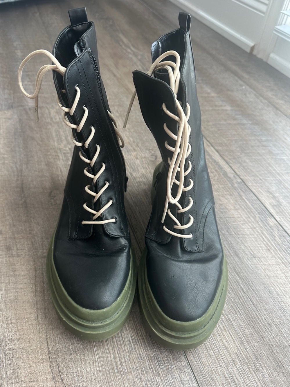 Steve Madden Black Leather Combat Boots with Olive Platform and Cream Laces